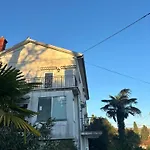 Rooms & Apartments Semic